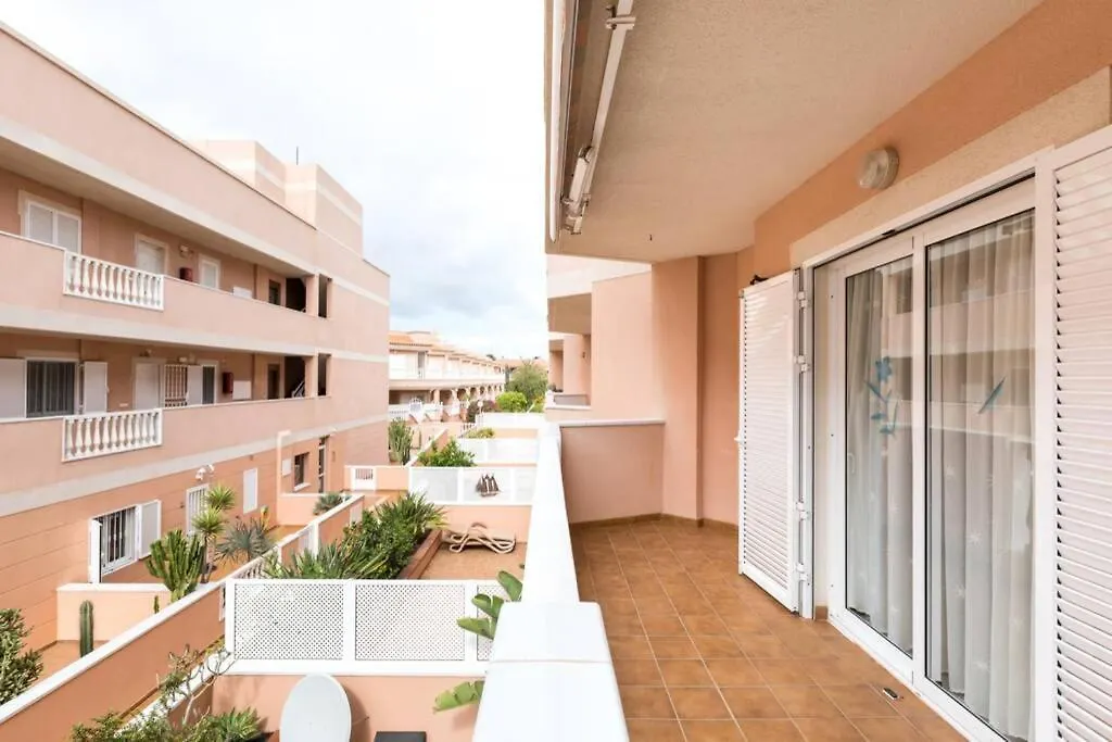 Montana Amarilla: Terrazas Al Sol Apartment Arona  0*, Arona (Tenerife)